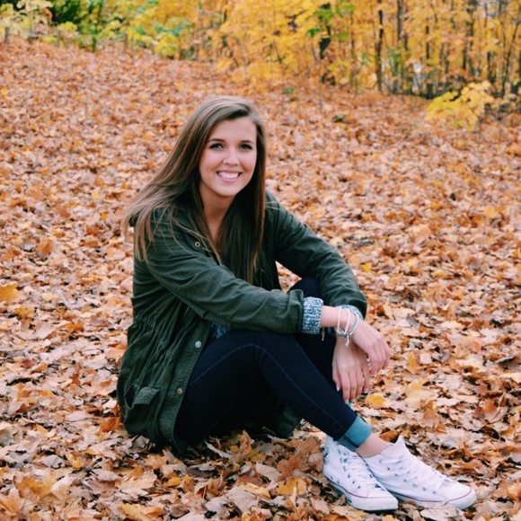 Meet your Posher, Tara - Picture 1 of 1